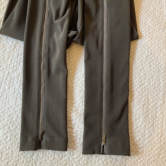 BCBG Leggings with Back Zips - Picture 3 of 7
